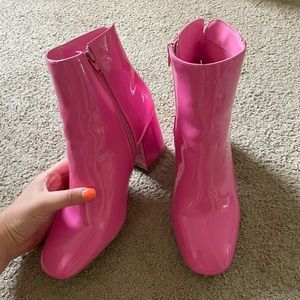 Pink heeled boot